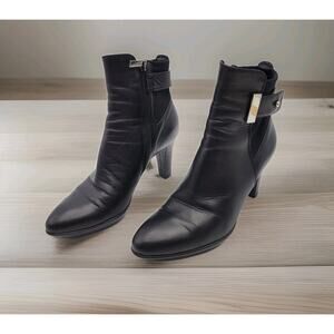 Aquatalia Rogue Royal Ankle Booties Women's Sz 7 Heeled Boots Weatherproof Pumps